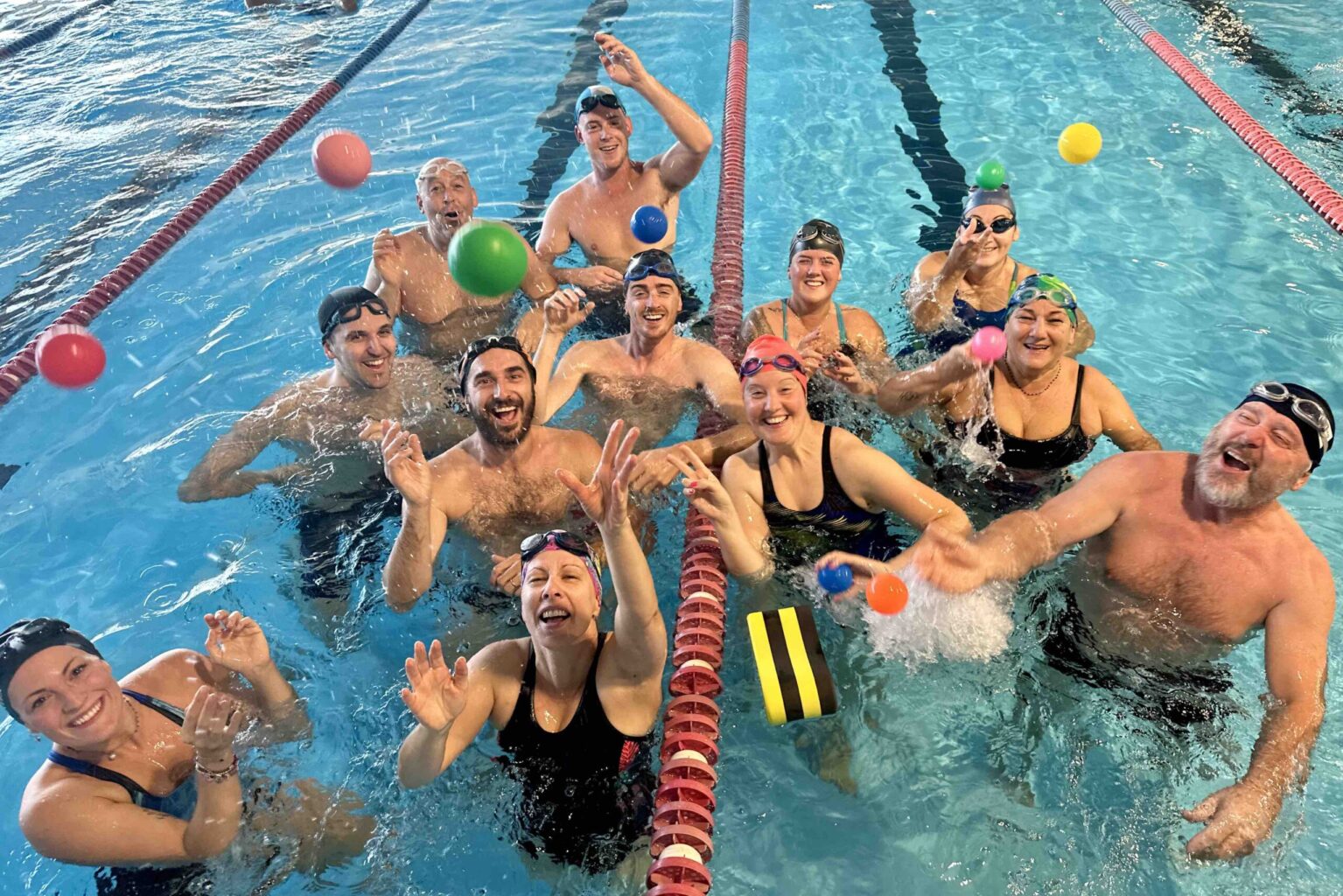 MIGLIORA LA POSTURA CON IL NUOTO